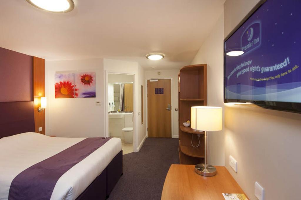 Premier Inn Derry / Londonderry Eksteriør bilde
